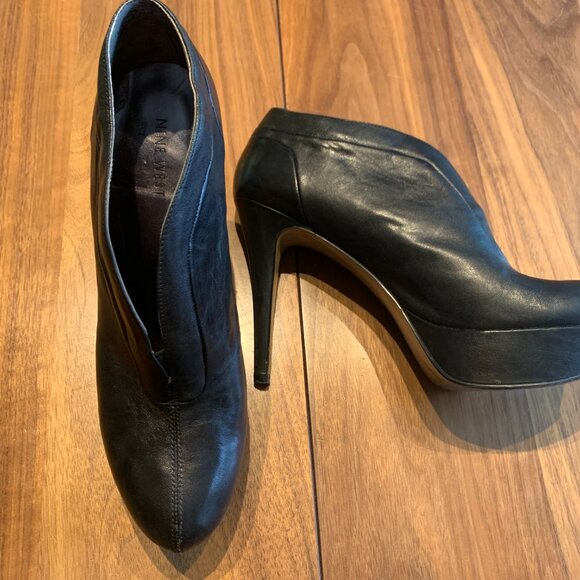 Nine west, leather, bootie, platform stiletto heel sz 8 M, black, EUC - Picture 3 of 16